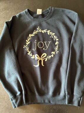 Navy Sweatshirt with White ‘Joy' Wreath